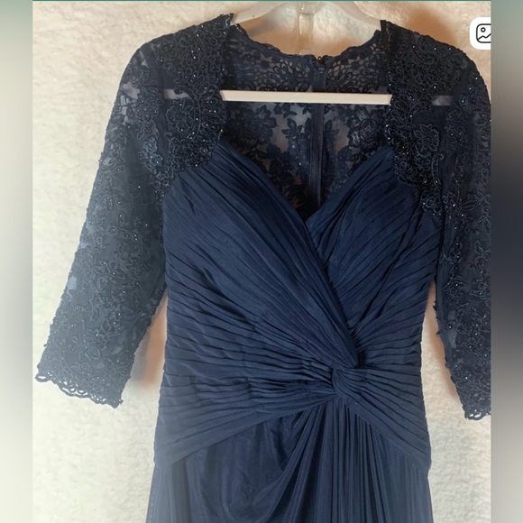 La Femme 23244 Ruched Twist Column Sequence Gown Navy Women's Size 4 Wedding New - Picture 2 of 5